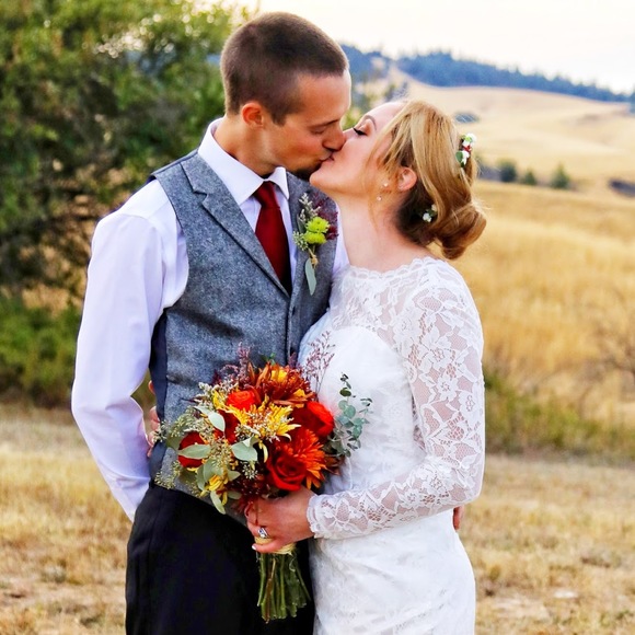 Meet your Posher, Cori - Picture 1 of 1